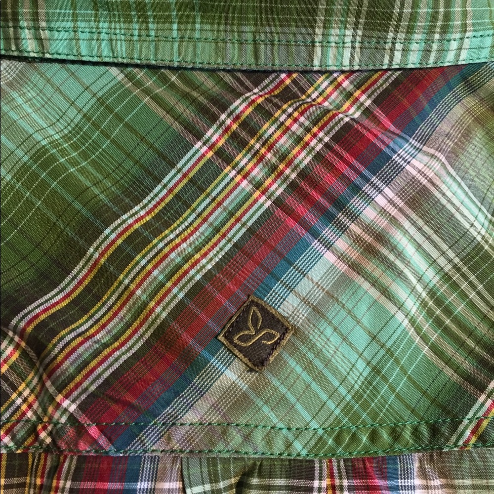 FLAWLESS PRANA MENS SHIRT. GREAT PATTERN! - Picture 7 of 8